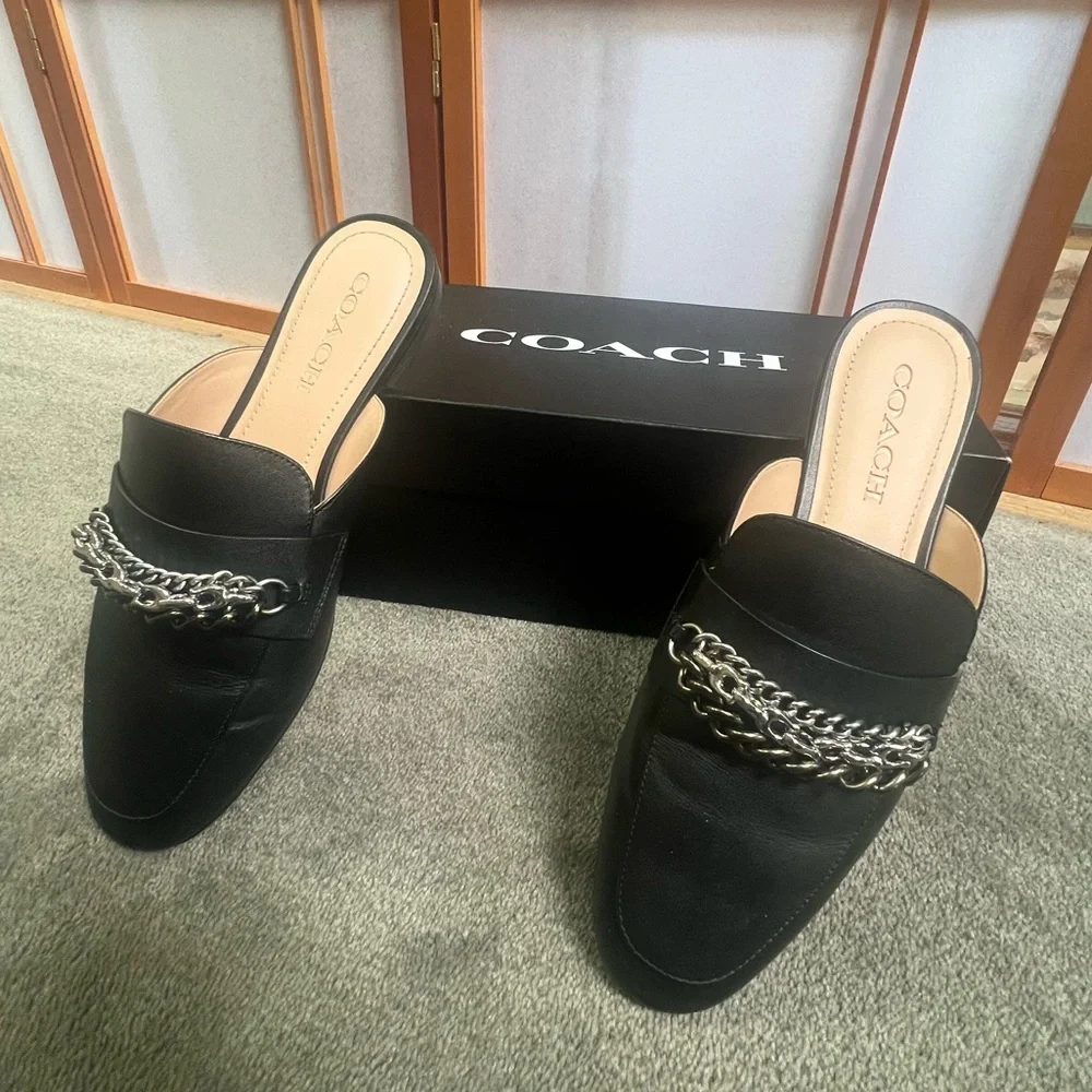 Coach Faye Leather Shoes - Picture 2 of 3